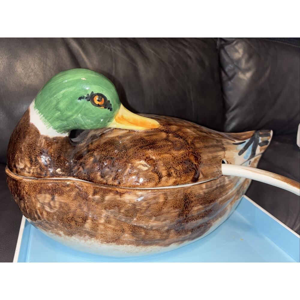 VINTAGE HANDPRINTED IN ITALY LARGE DRAKE MALLARD DUCK SOUP TUREEN OR PUNCH BOWL - Picture 10 of 11